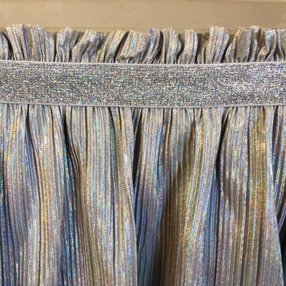 Metallic silver shimmer skirt - Picture 3 of 6